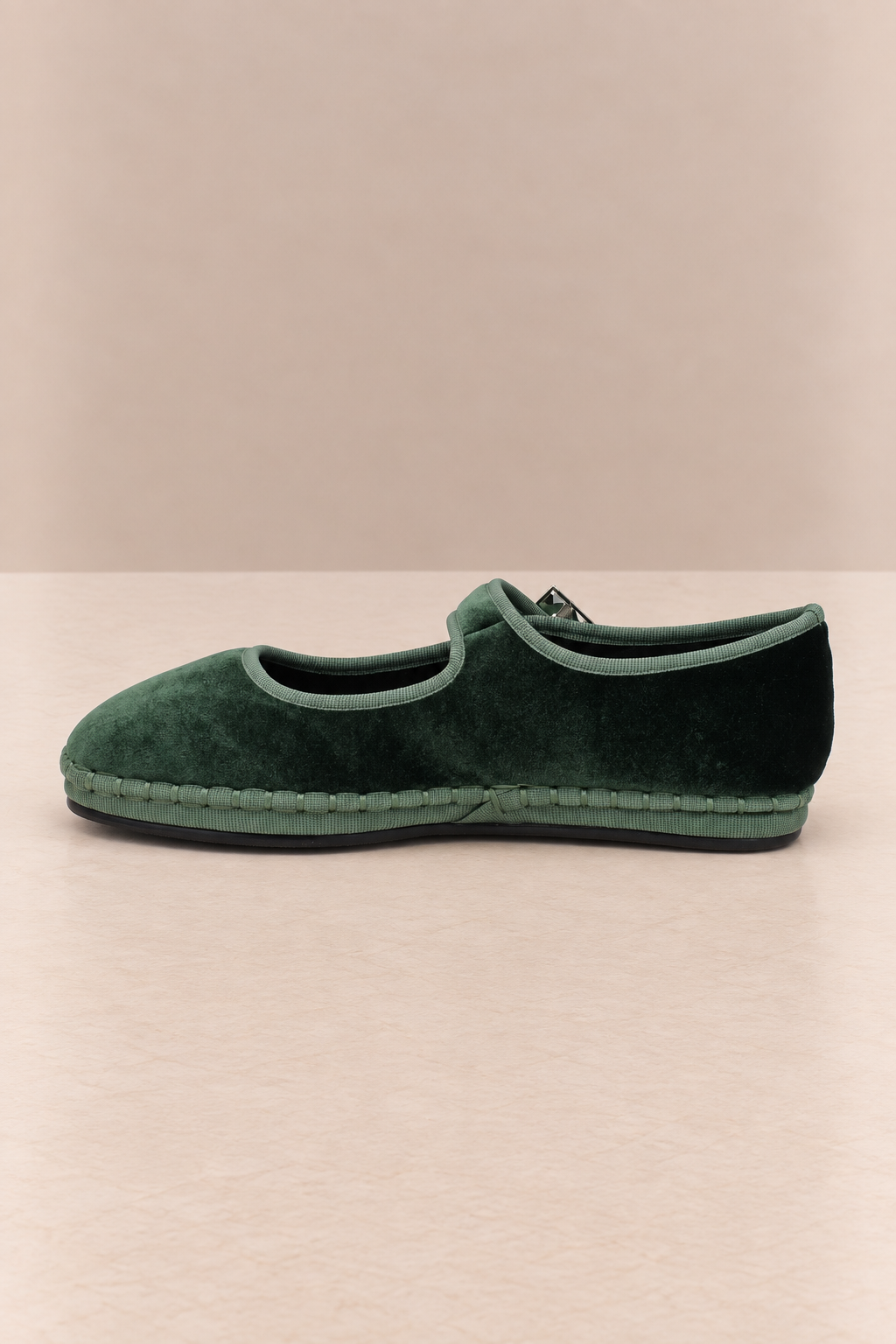 Mercedita terciopelo verde · hebilla joya