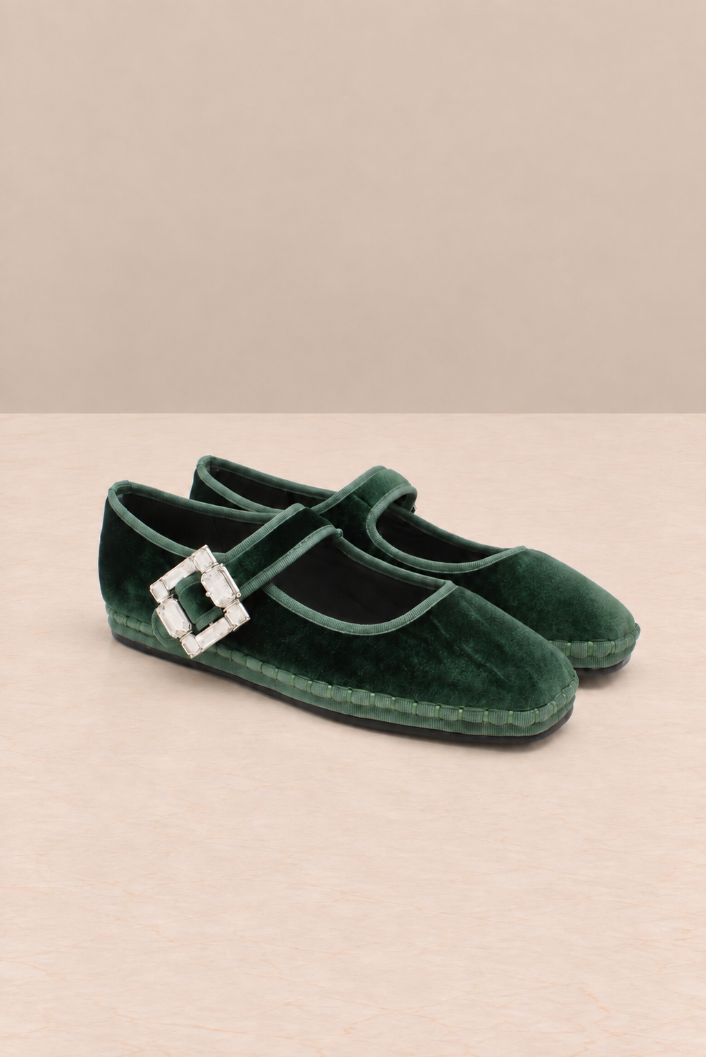 Mercedita terciopelo verde · hebilla joya